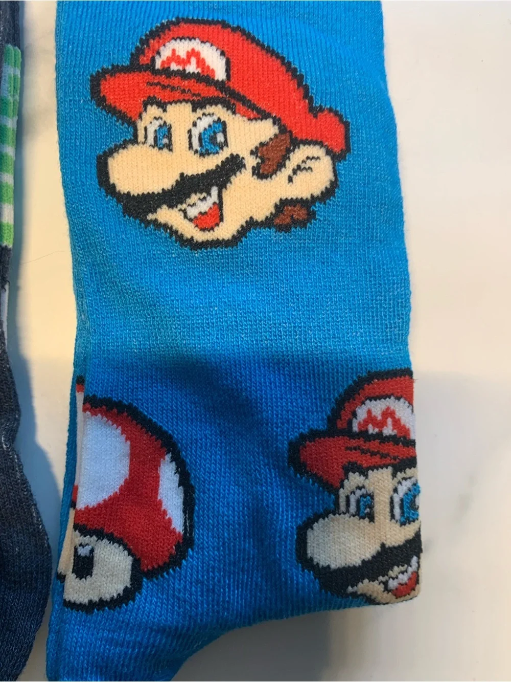 Nintendo Super Mario Crew Socks - Mario & Luigi (Pack of 2)